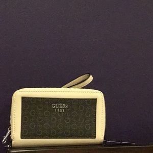 Guess designer wallet